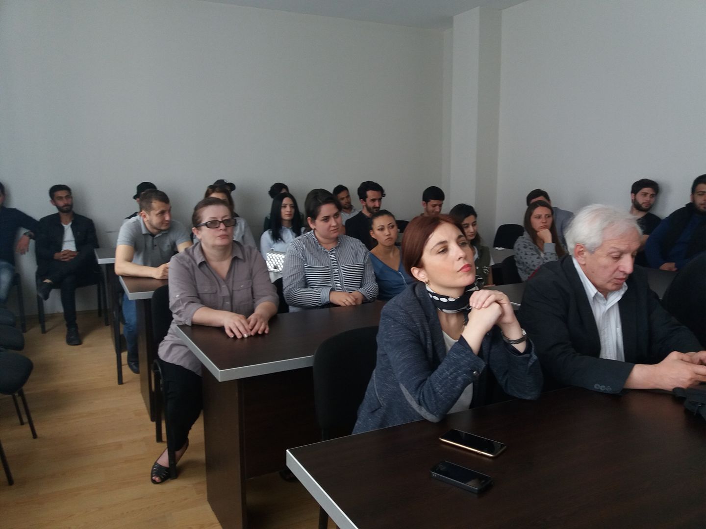 ეკონომიკის, ბიზნესისა და მართვის ფაკულტეტის მემორანდუმი შპს „ორ ნაბიჯთან“