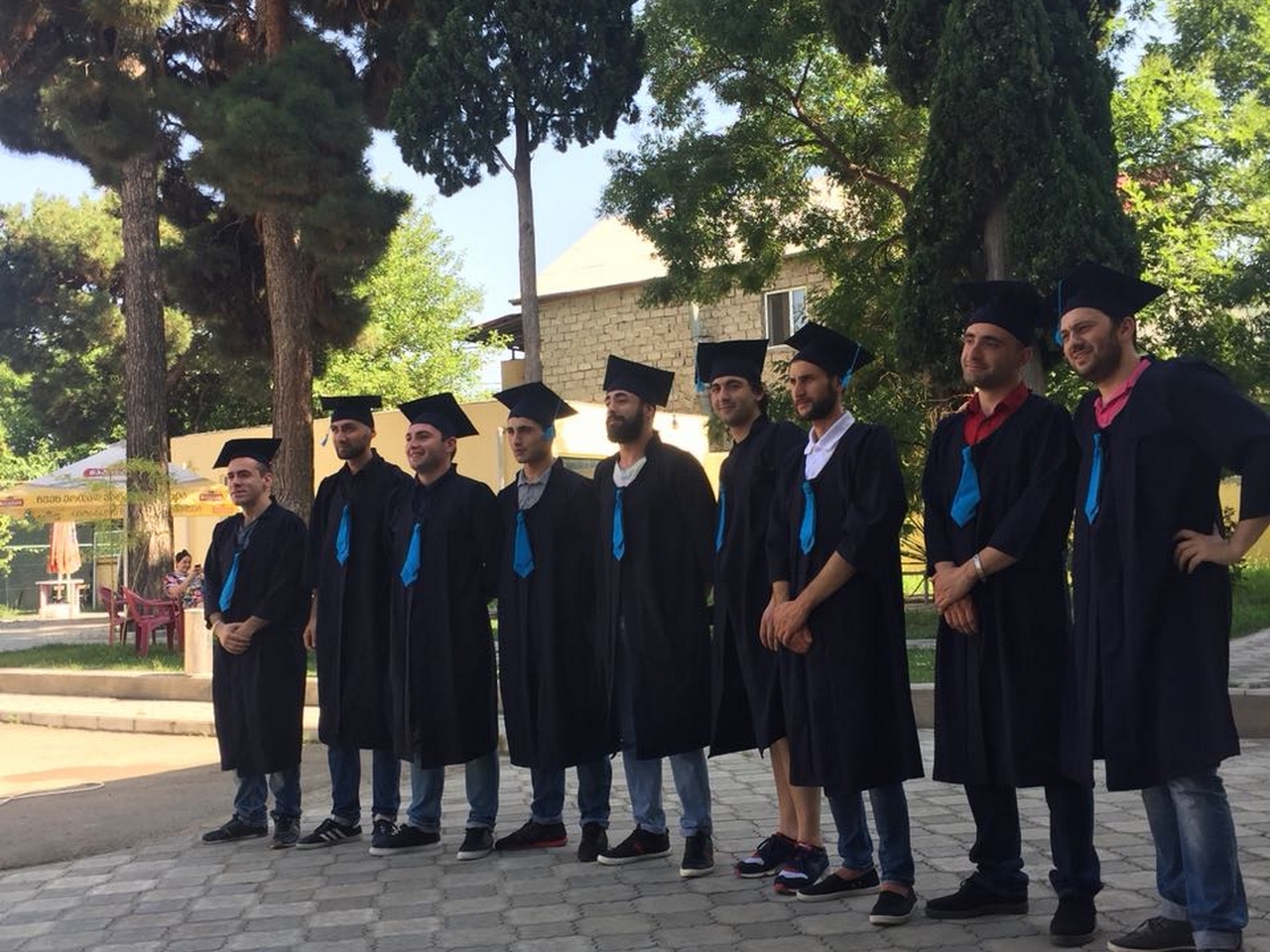 THU поздравляет выпускников юридического факультета