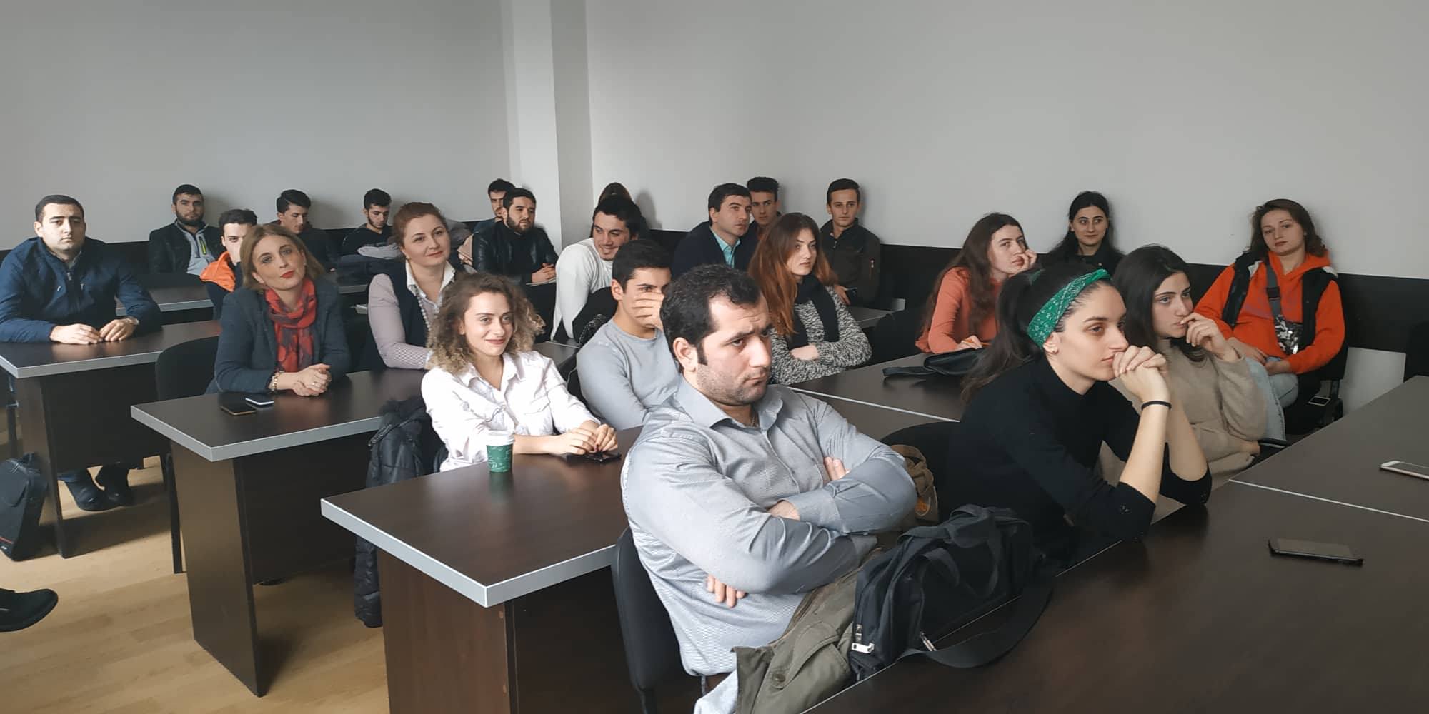 14 დეკემბერს სტუდენტებში რელიგიური ტურიზმის პოპულარიზაცის მიზნით თჰუში საჯარო ლექცია გამართა  ეკონომიკის დოქტორმა, პროფესორმა ნოდარ გრძელიშვილმა