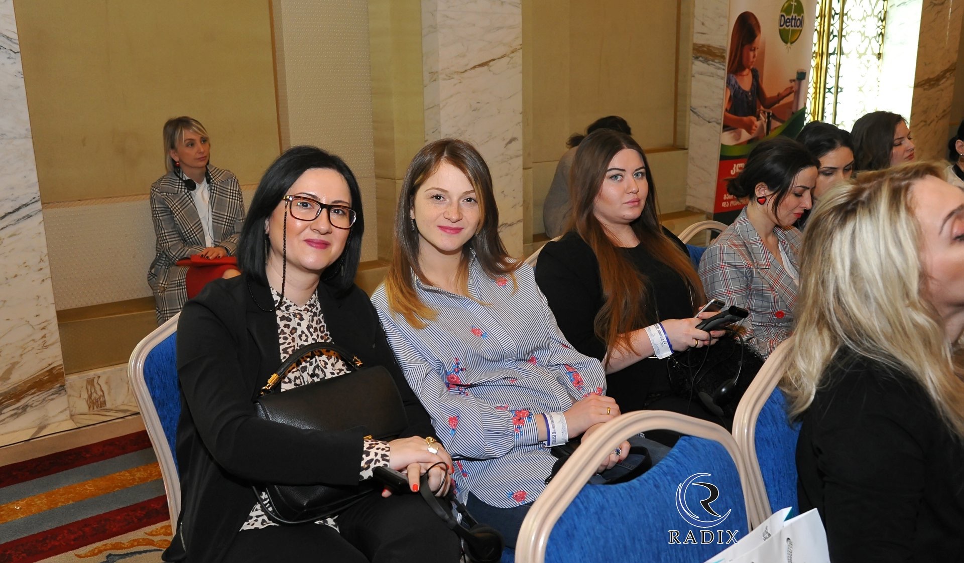 ჯანდაცვის ფაკულტეტის სტუდენტები და აკადემიური პერსონალი RADIX-ის თბილისის მე-9 საერთაშორისო სტომატოლოგიურ კონგრესზე