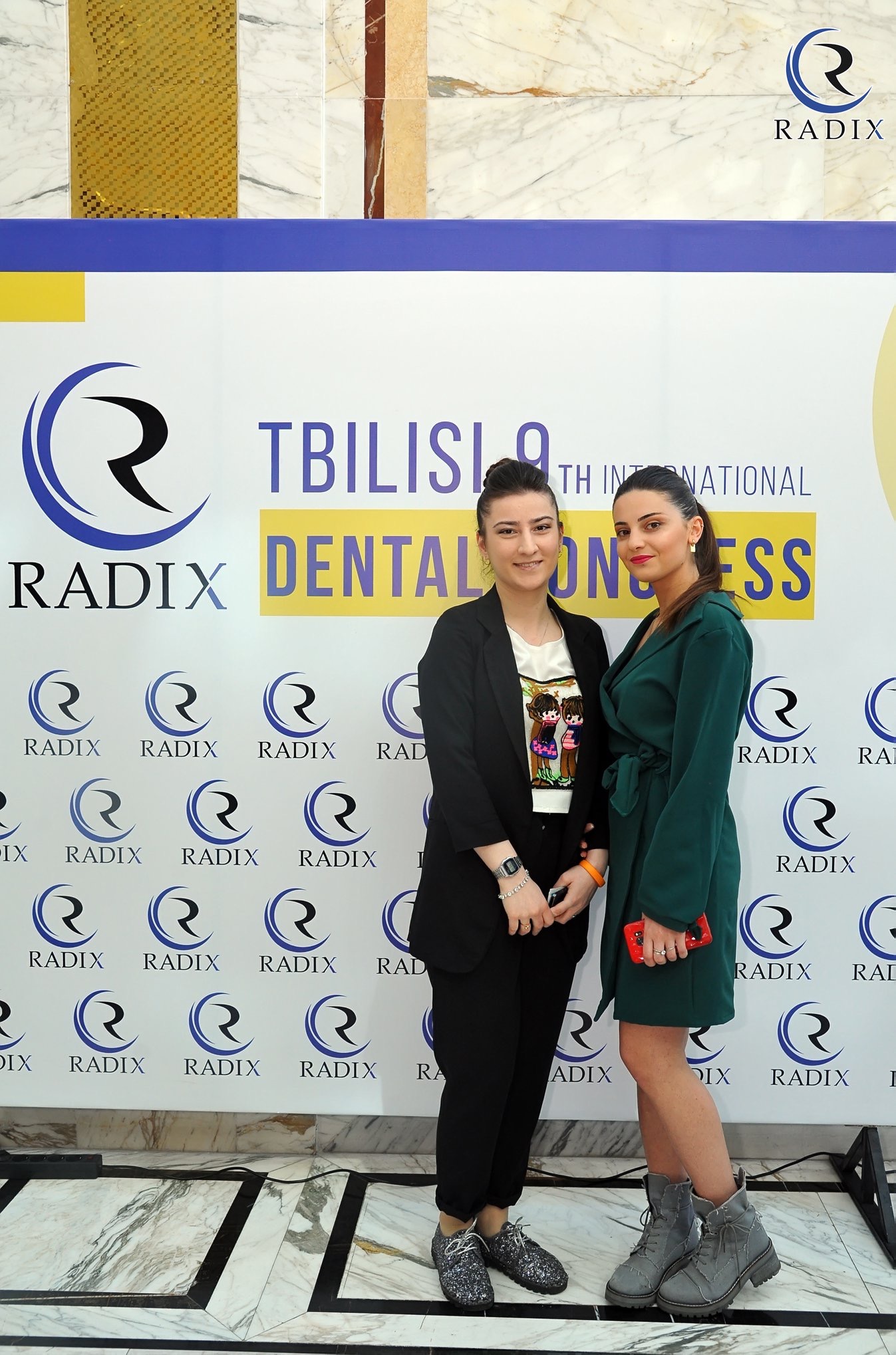 ჯანდაცვის ფაკულტეტის სტუდენტები და აკადემიური პერსონალი RADIX-ის თბილისის მე-9 საერთაშორისო სტომატოლოგიურ კონგრესზე