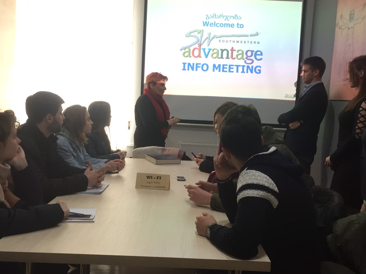 ამერიკული არასამთავრობო ორგანიზაცია Southwestern Advantage-ის წარმომადგენლების შეხვედრა სტუდენტებთან