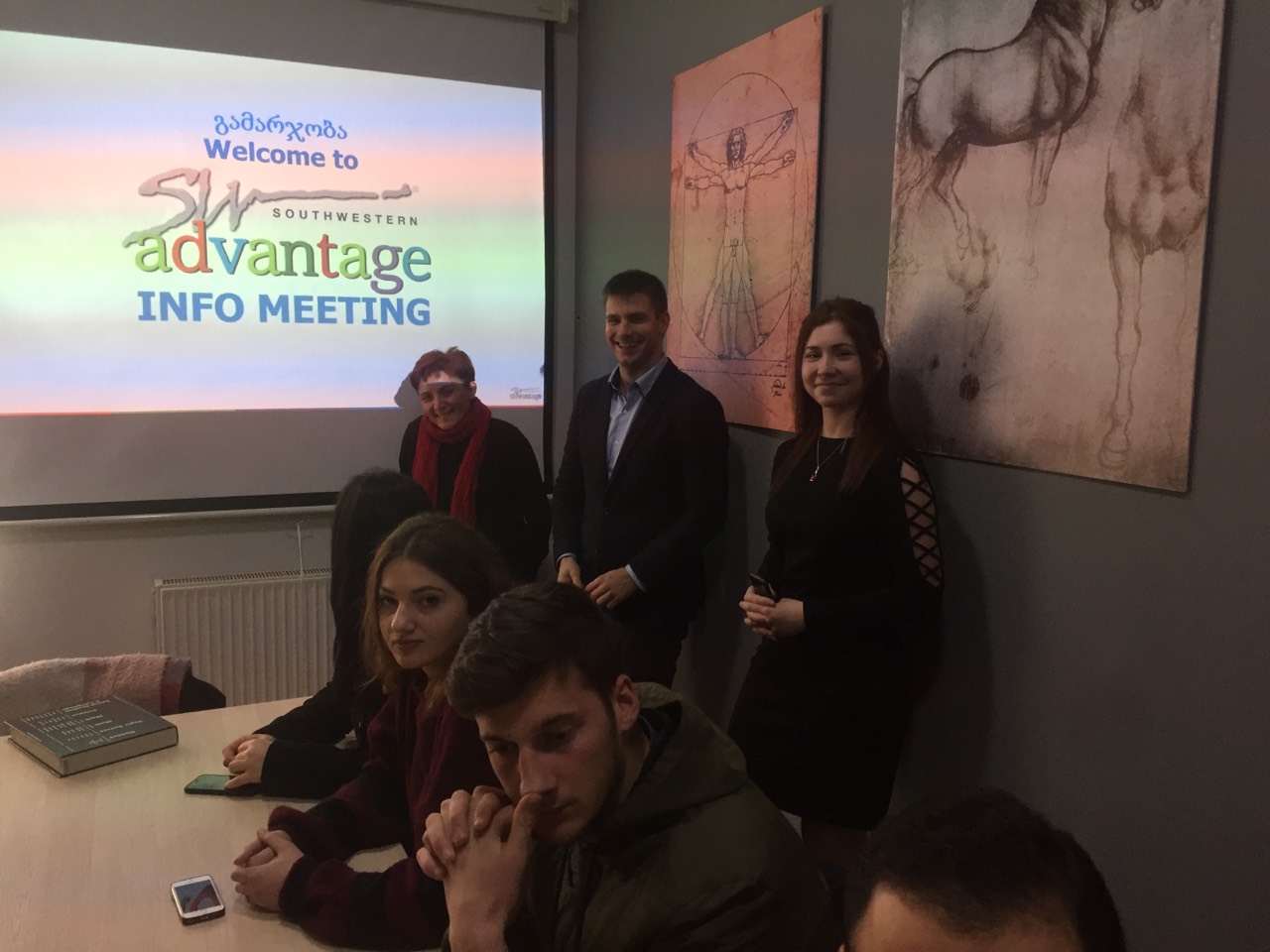 ამერიკული არასამთავრობო ორგანიზაცია Southwestern Advantage-ის წარმომადგენლების შეხვედრა სტუდენტებთან