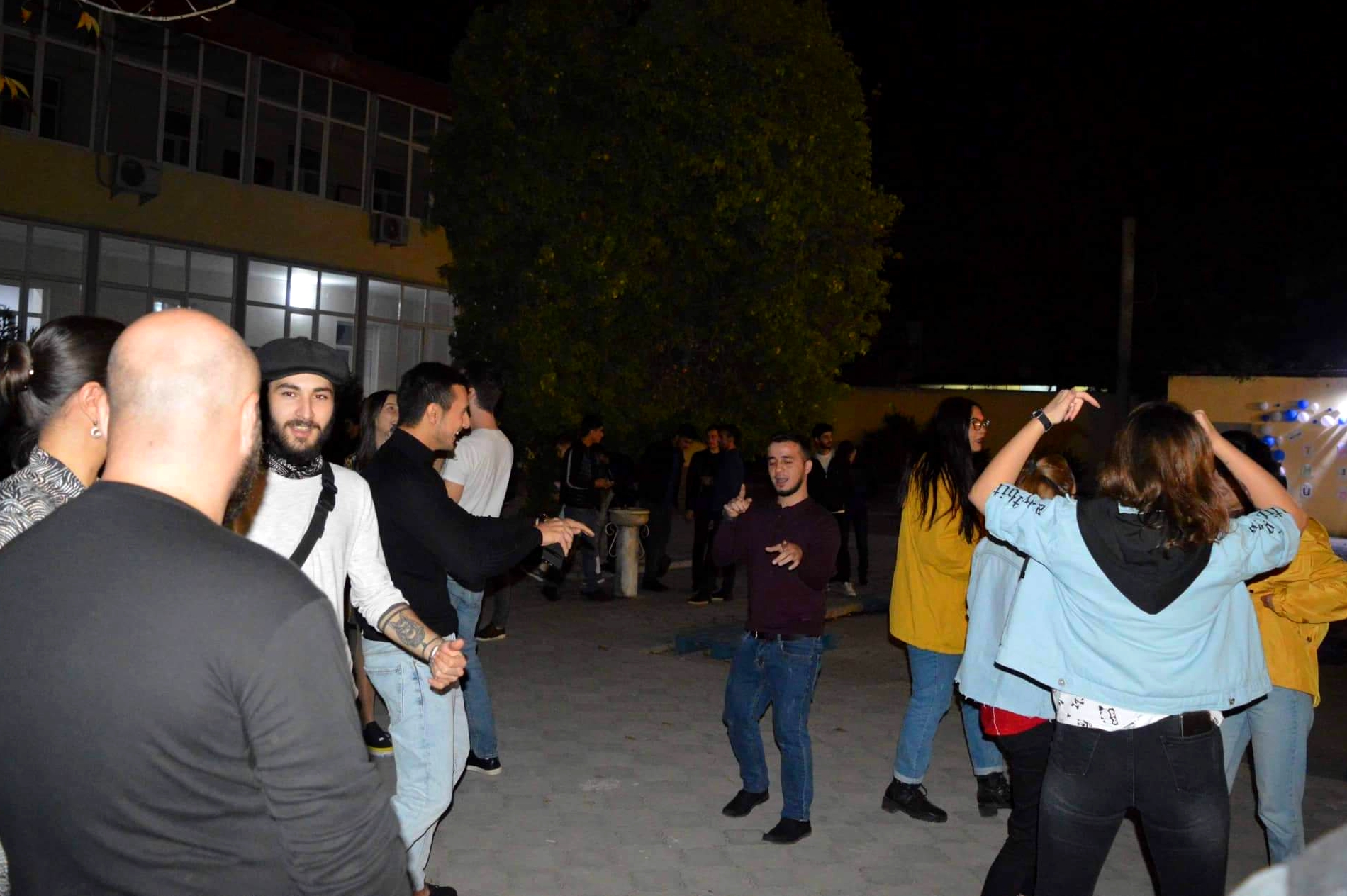 2019 წლის 27 ოქტომბერს 18:00 სთ-ზე თბილისის ჰუმანიტარულ სასწავლო უნივერსიტეტში გაიმართა პირველკურსელთა მისასალმებელი წვეულება!