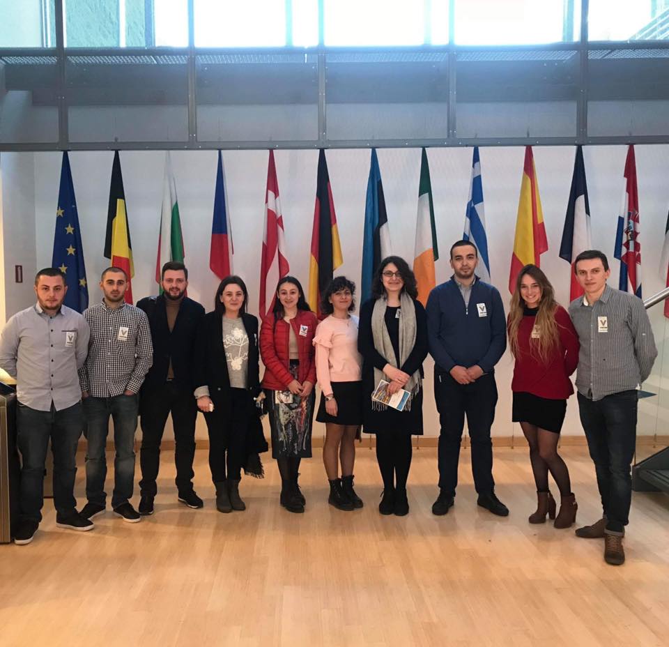 THU student of law faculty visit in Brussels